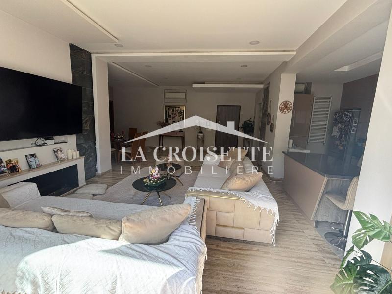 Appartement S+3 avec jardin et piscine à La Soukra